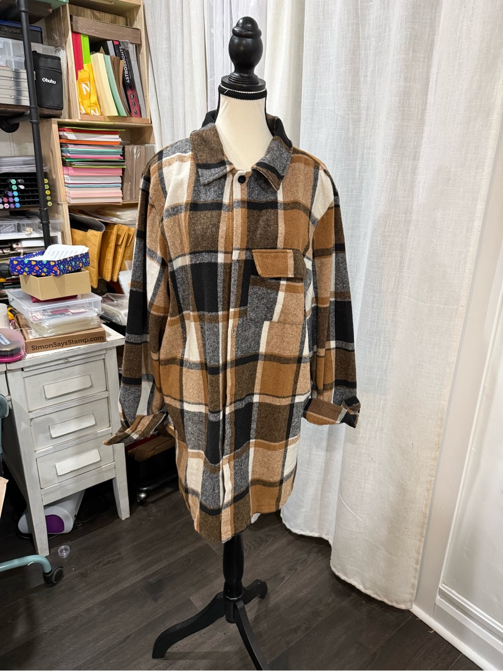 Men's Oversized Plaid Shirt Jacket in Tan and Black